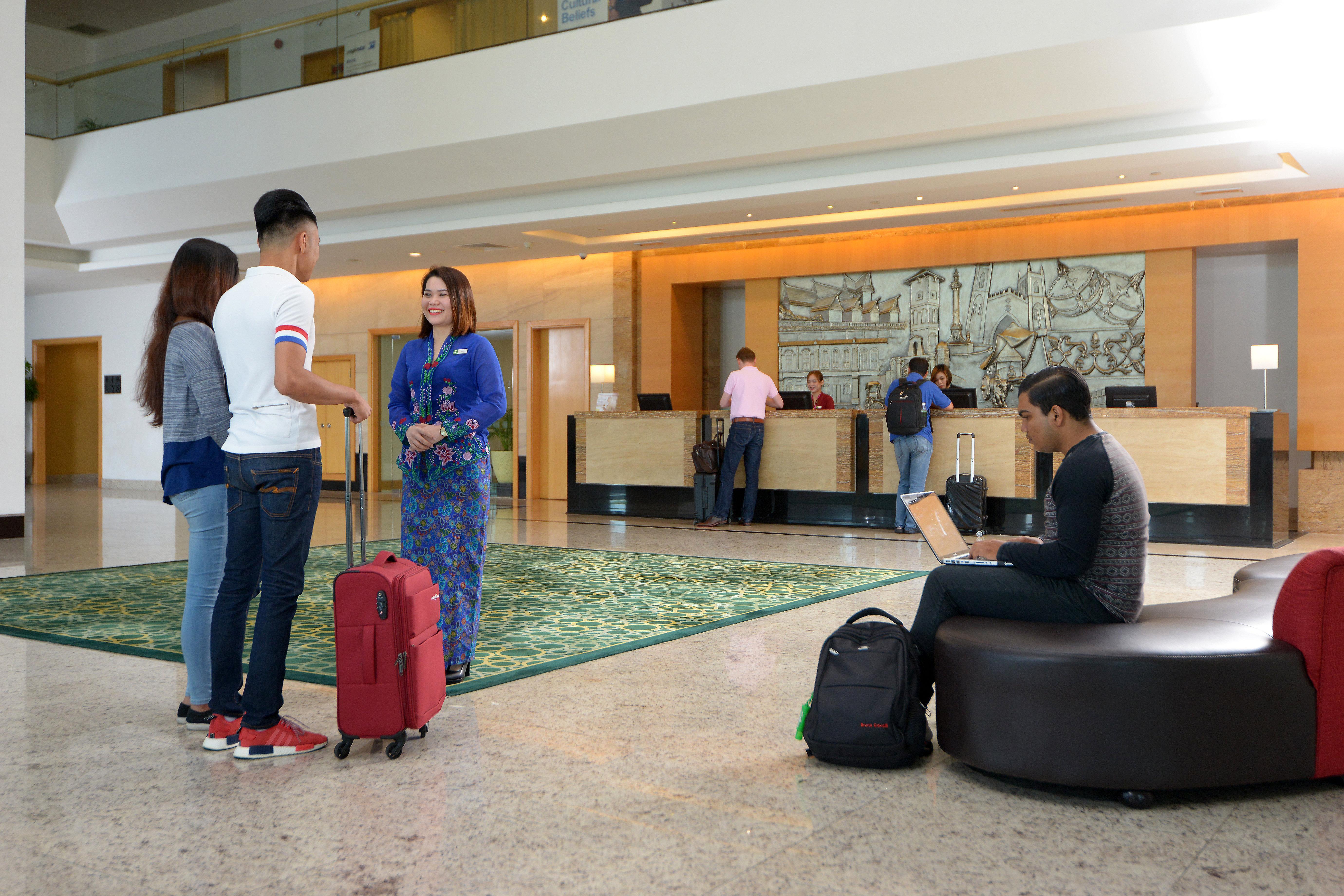 Holiday Inn Melaka By Ihg Kültér fotó The lobby of the hotel