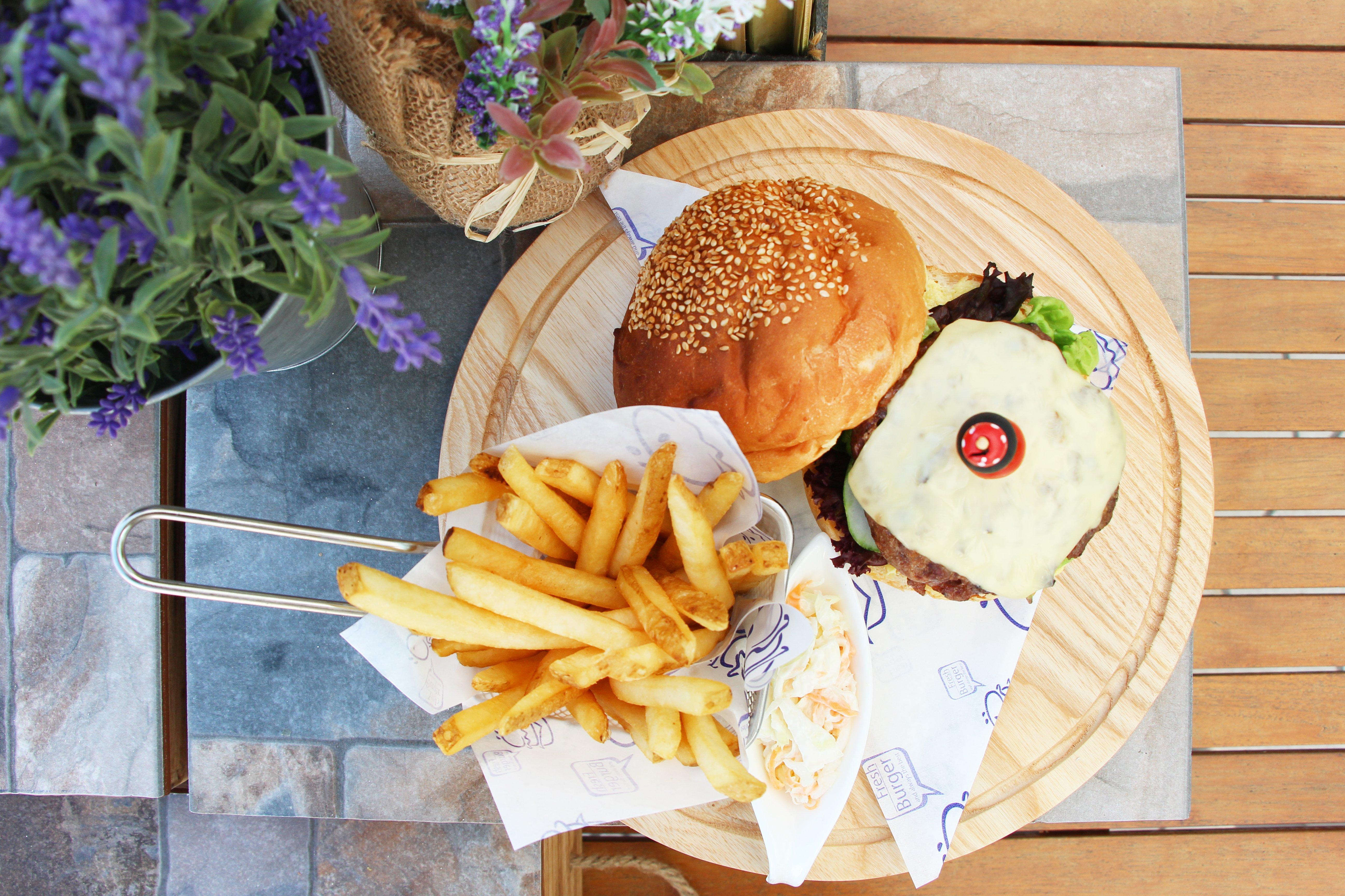 Holiday Inn Melaka By Ihg Kültér fotó A hamburger and chips